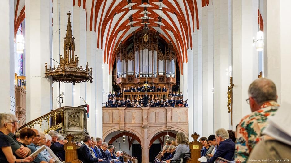 Bach's music against war and discrimination