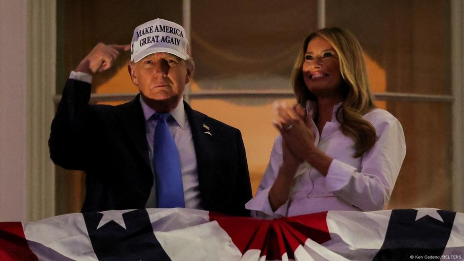 Haber anlaşması: Trump tartışmalı vergi yasasını yürürlüğe koyuyor