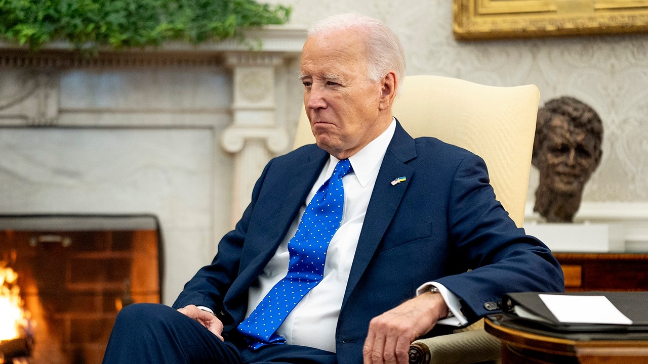 Biden verdedigt controversieel gebruik van autopen voor massale gratiebesluiten in NYT-interview: 'Een heleboel mensen'