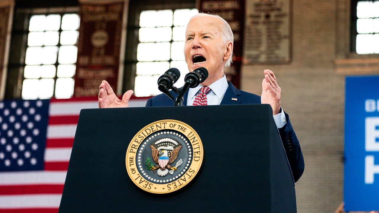 Peter Doocy de Fox News revela antecedentes de cuestionar la aptitud mental de Biden