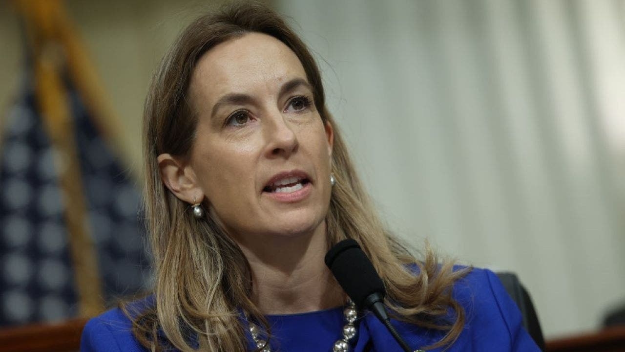 Abgeordnete Mikie Sherrill schlägt dritte Amtsenthebung Trumps vor, während sie um das Amt der nächsten Gouverneurin von New Jersey kämpft