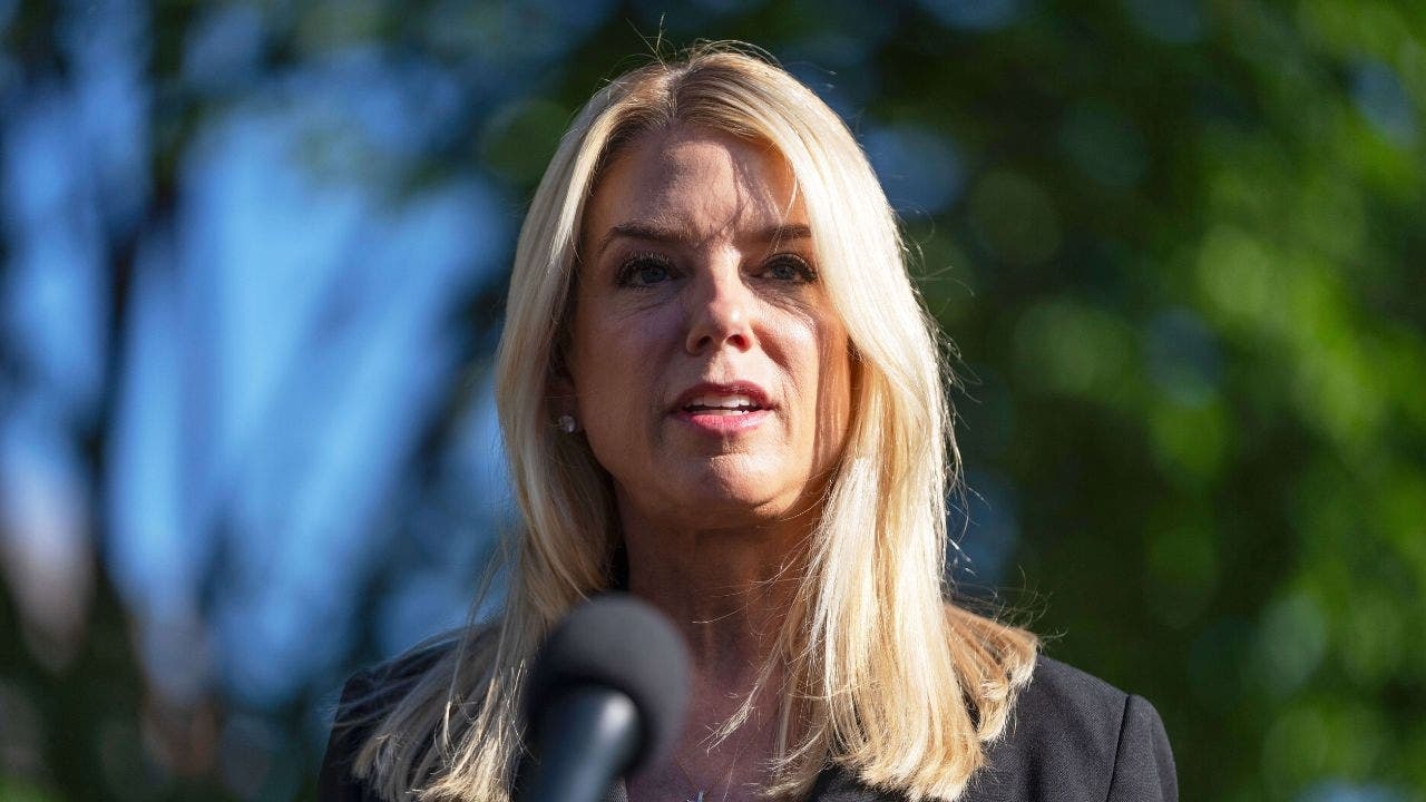 Minnesota krijgt te maken met een federale rechtszaak omdat het illegale immigranten collegegeldvoordelen biedt die Amerikanen niet krijgen.