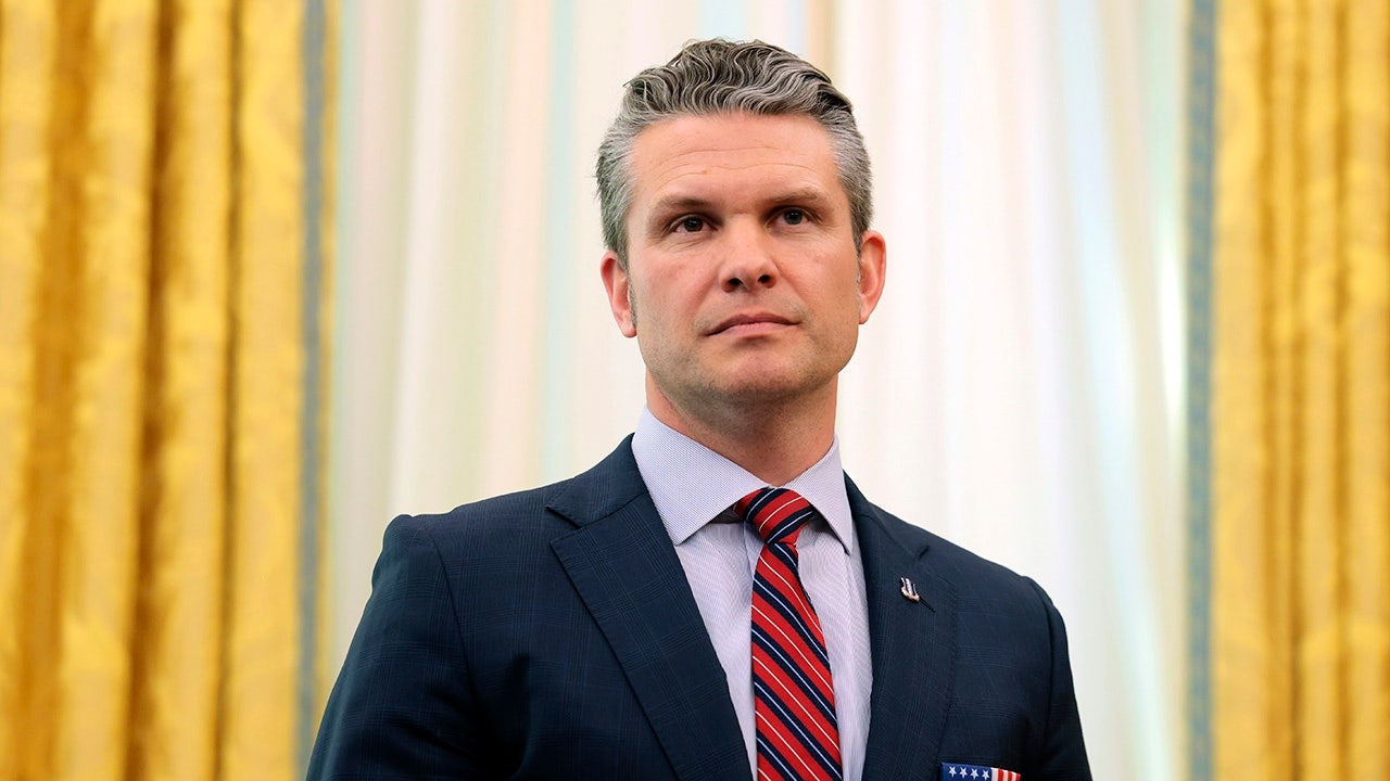 Pete Hegseth dirige le accademie militari affinché tutte le future ammissioni siano basate esclusivamente sul merito