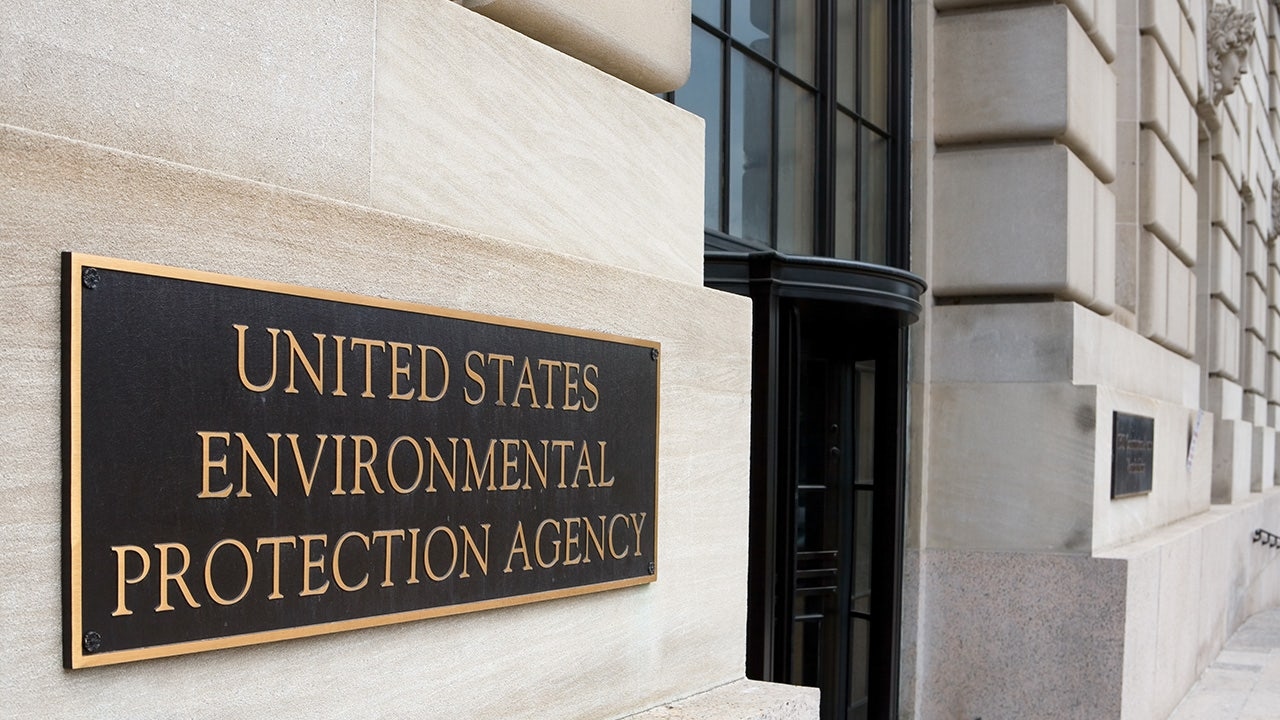 La EPA anuncia una reducción del 23% de su plantilla y el cierre de una oficina de investigación como parte de la racionalización federal