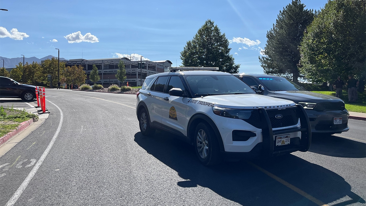 O que saber sobre o Losee Center da Universidade de Utah Valley, o possível ponto de apoio do atirador no assassinato de Charlie Kirk