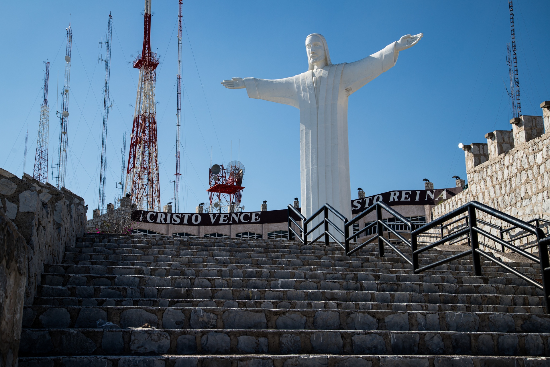 Cristo de las Noas'ın onarımının bu pazartesi günü başlaması bekleniyor.