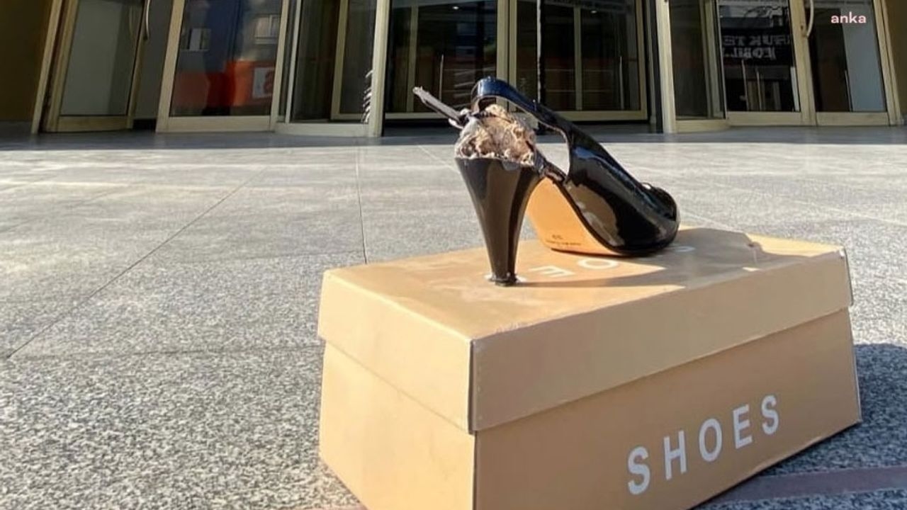 Protesta de 'zapatos de tacón alto' contra Çerçioğlu: No tiren las cajas, pueden poner dinero en ellas