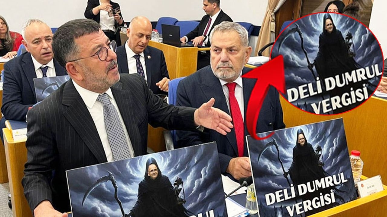 CHP deputies protest the 'Deli Dumrul tax' at the budget committee