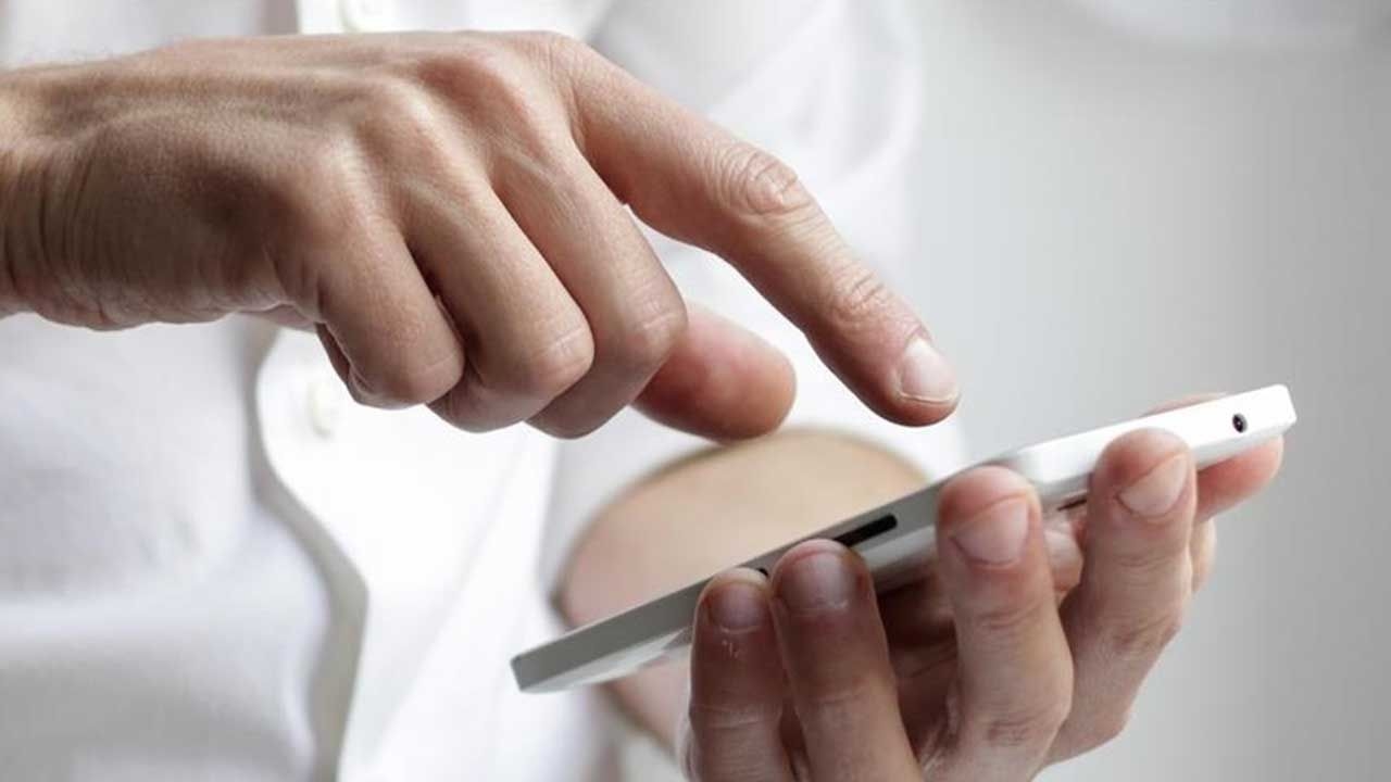 He recorded his wife as 'Chubby' on his phone! The Supreme Court found the man to be seriously at fault