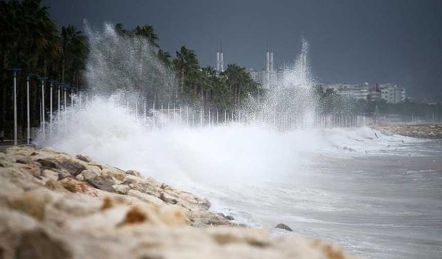 Allerta vento forte e corrente di risacca per Istanbul