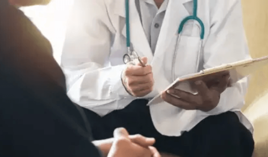 Filmleri aratmayacak olay! Doktor 7 yıl hapis yattı pardon denilerek çıktı
