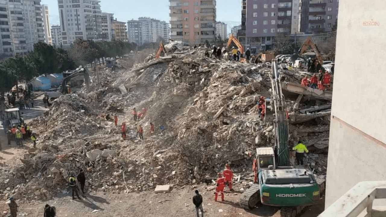 151 kişinin öldüğü Palmiye Sitesi davasında ceza yağdı