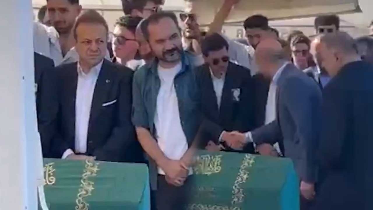 Vents froids aux funérailles ! Bilal Erdoğan n'a pas serré la main d'Egemen Bağış