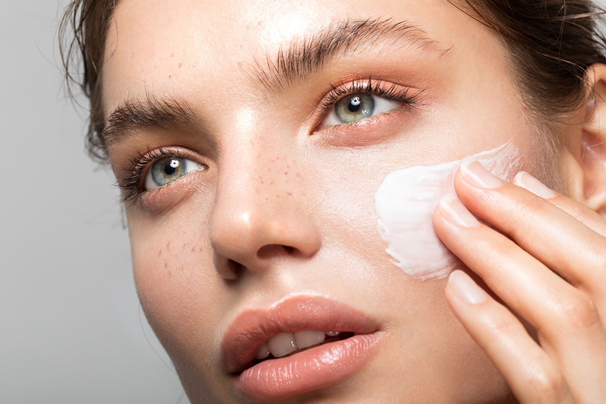Day and Night Skincare: What's the Difference, According to a Dermatologist?