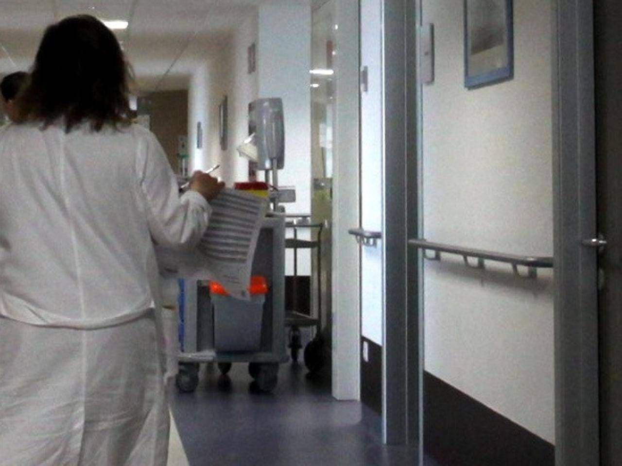 Krankenhäuser in Frankreich und Deutschland sind auf Kriegsszenarien vorbereitet, die Situation in Italien