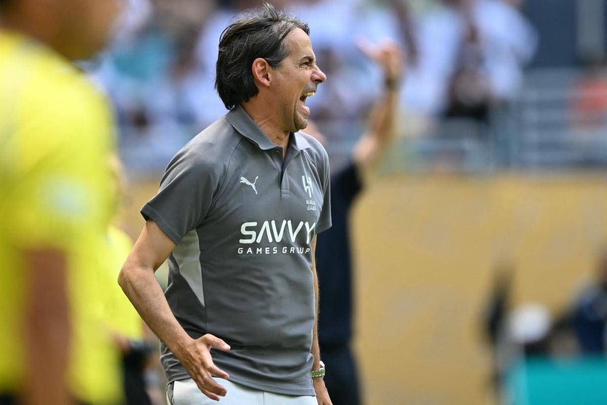 Al Hilal erra gol e Inzaghi enlouquece - Vídeo