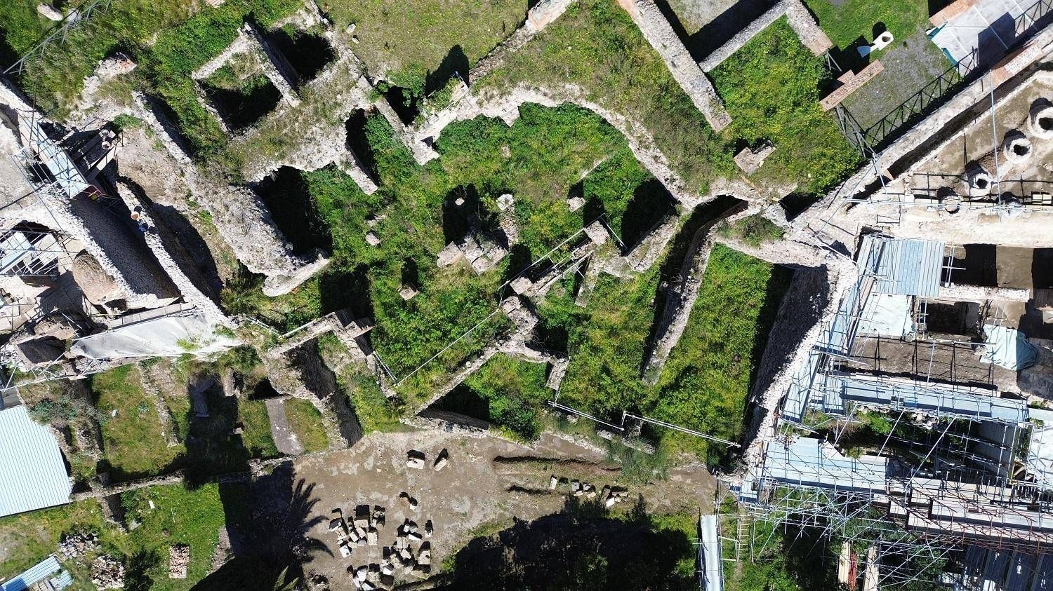 Na de verwoesting in 79 n.Chr. werd Pompeii opnieuw bezet.