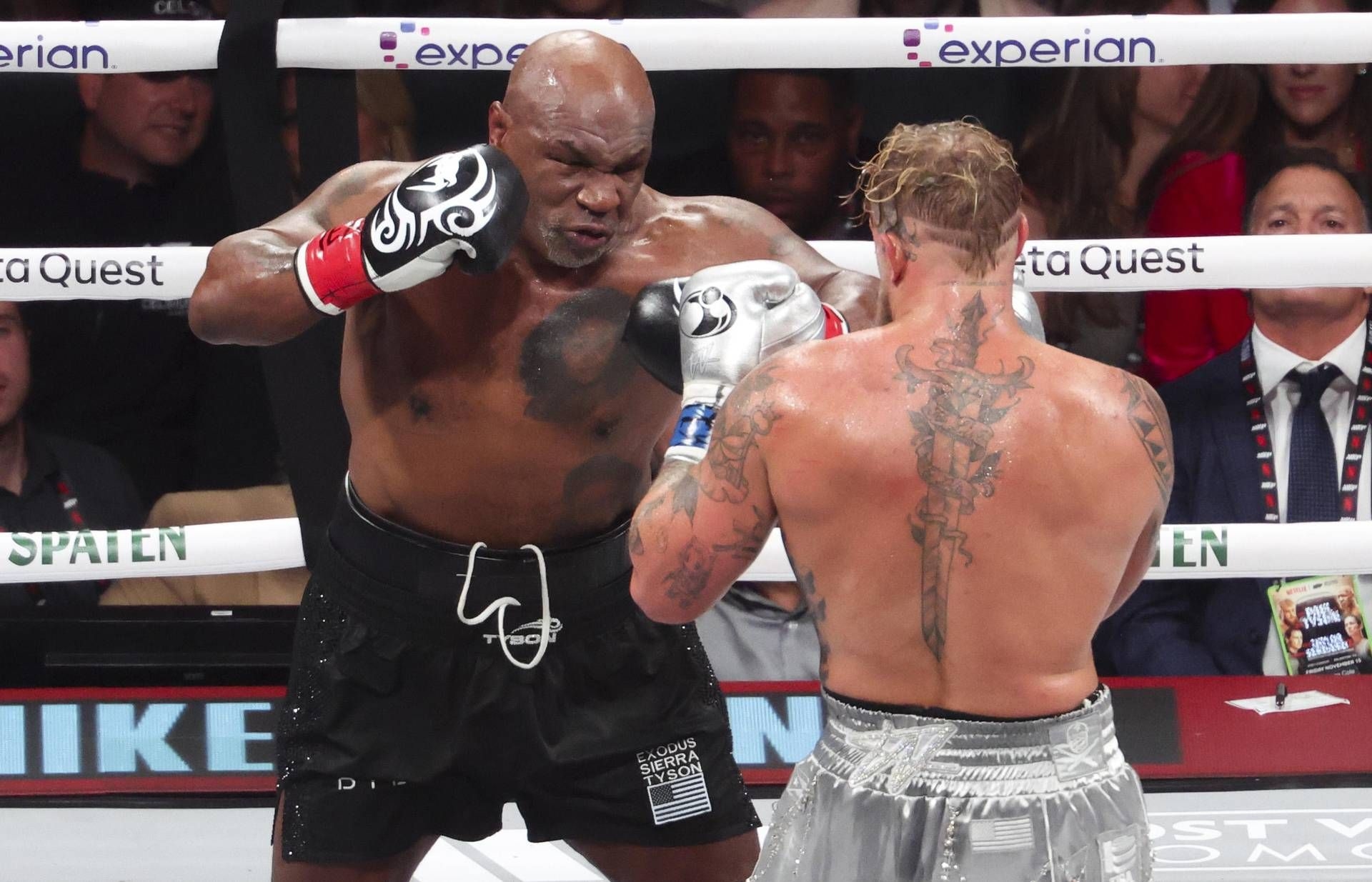 Tyson kehrt mit 60 Jahren in den Ring zurück und fordert Mayweather in einem herausragenden Kampf heraus
