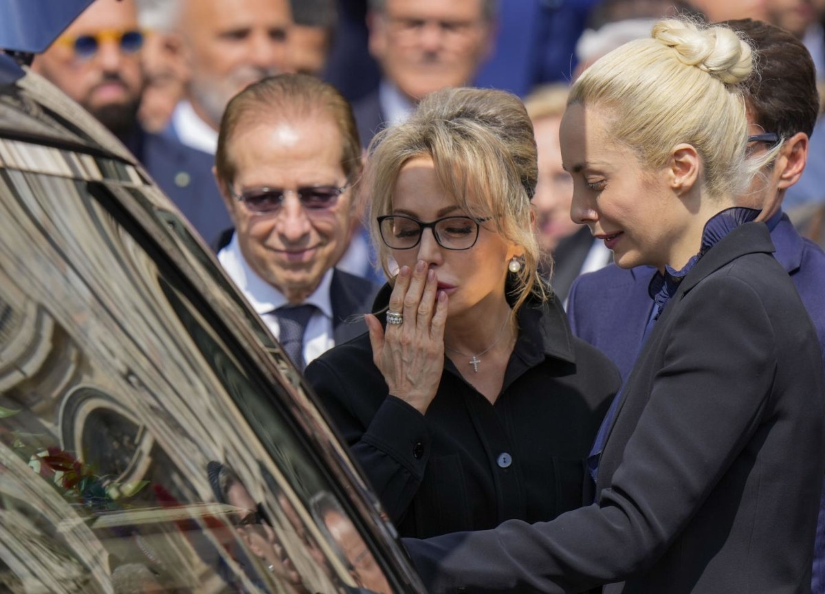 Berlusconi, Paolo distanziert sich von den Worten seiner Nichte Marina: „Wir haben unterschiedliche Vorstellungen von Trump und Putin“