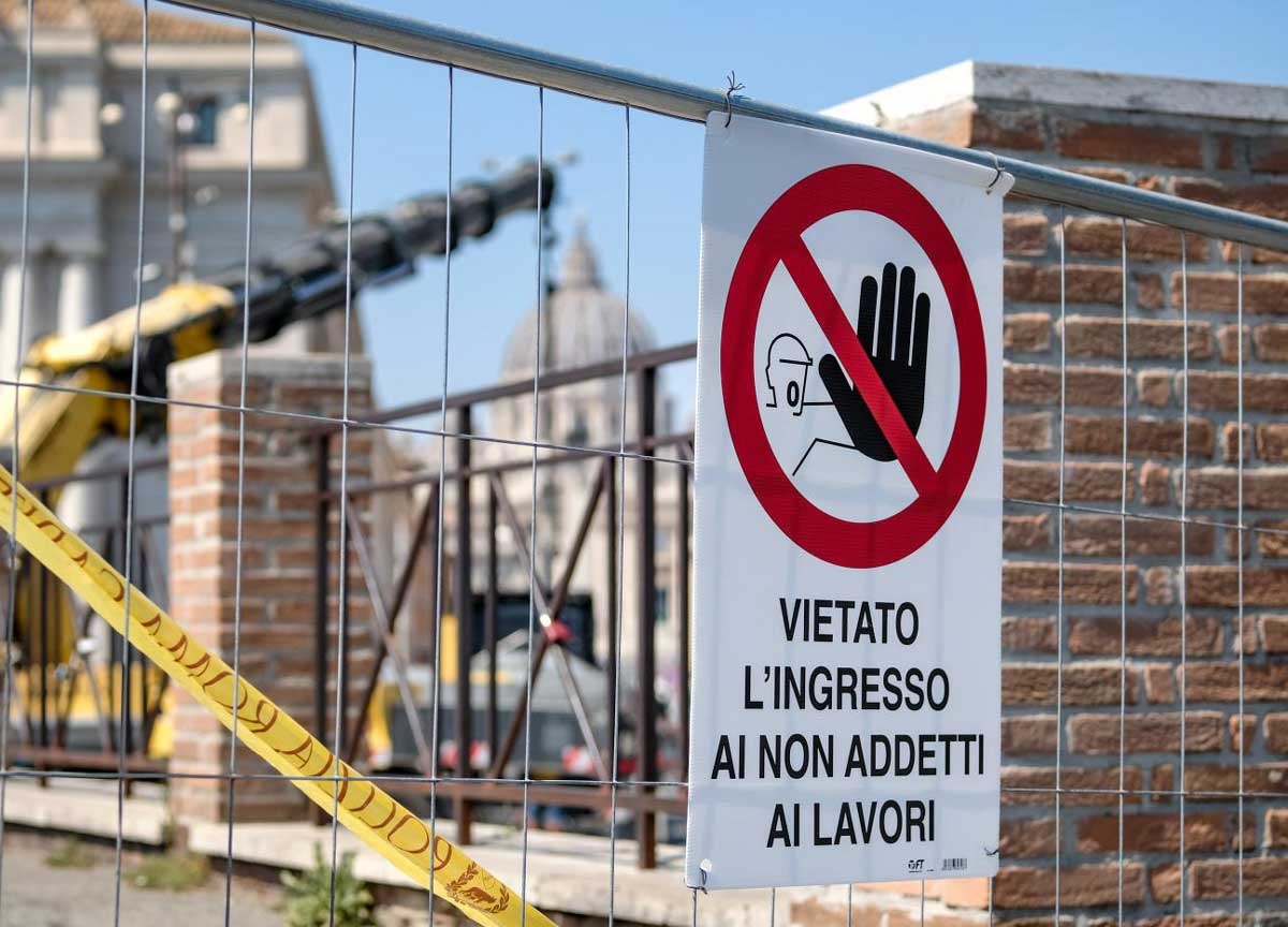 Roma in (estremo) ritardo per il Giubileo, ma al contrario dei cittadini la Pa rimane impunita