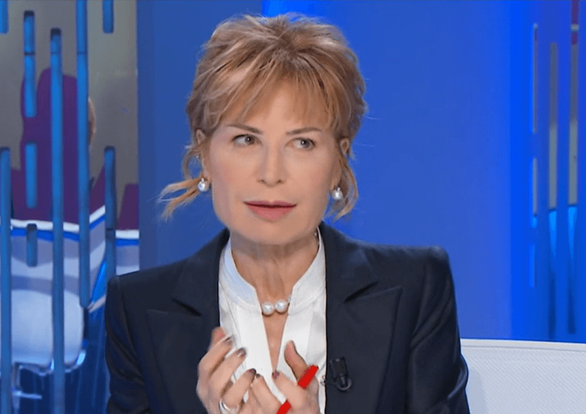 TV reytingleri, Gruber Milli takım olmadan %9'a yükseliyor ve Del Debbio'yu yerine koyuyor. Paperissima büyüyor ama De Martino çok uzakta