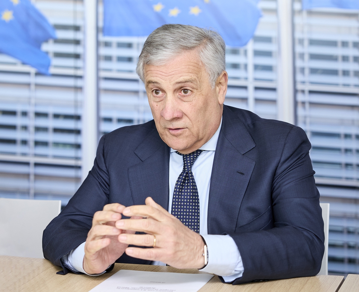 Vatandaşlık, Tajani yavaşlıyor: "Hükümeti zor durumda bırakmak istemiyorum. Görevler? Görüşmeler devam ediyor, ancak son söz Trump'ın"