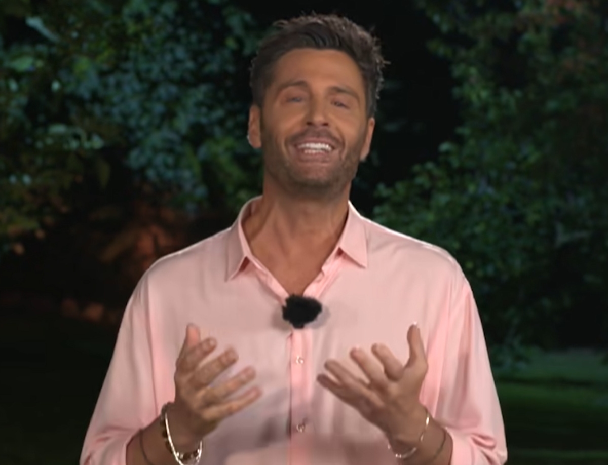 Temptation Island: Wie is Filippo Bisciglia? Van Big Brother-fraudeur tot presentator van de recordbrekende realityshow.