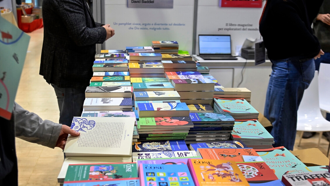 Os cinco autores estreantes que serão finalistas do LetteraFutura foram escolhidos.