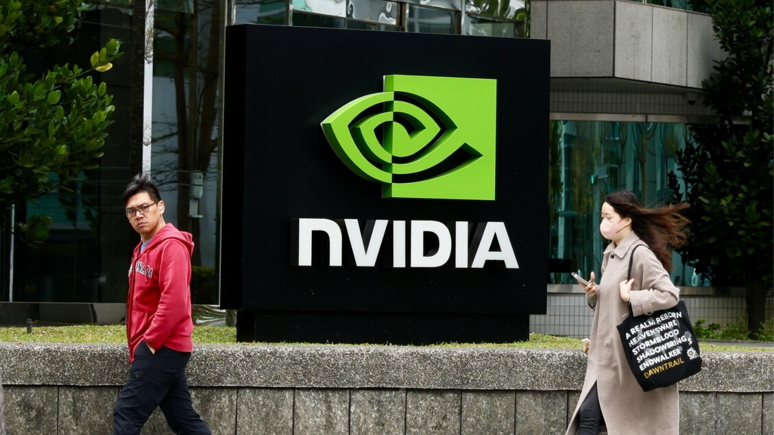 China proíbe empresas de tecnologia de comprar chips de IA da Nvidia