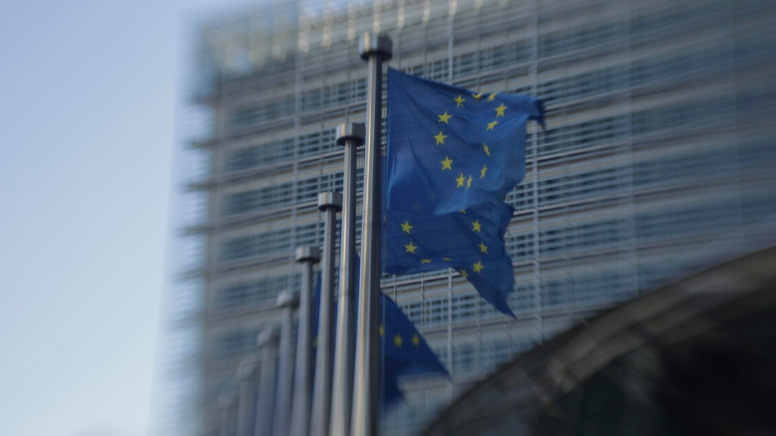 Via libera Ue a Codice IA, firmano Microsoft, OpenAI e Google
