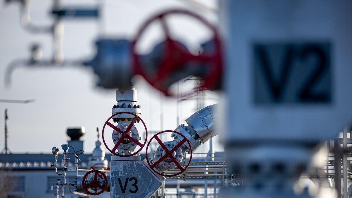 Gas opent licht hoger boven de 32 euro op de Amsterdamse effectenbeurs.