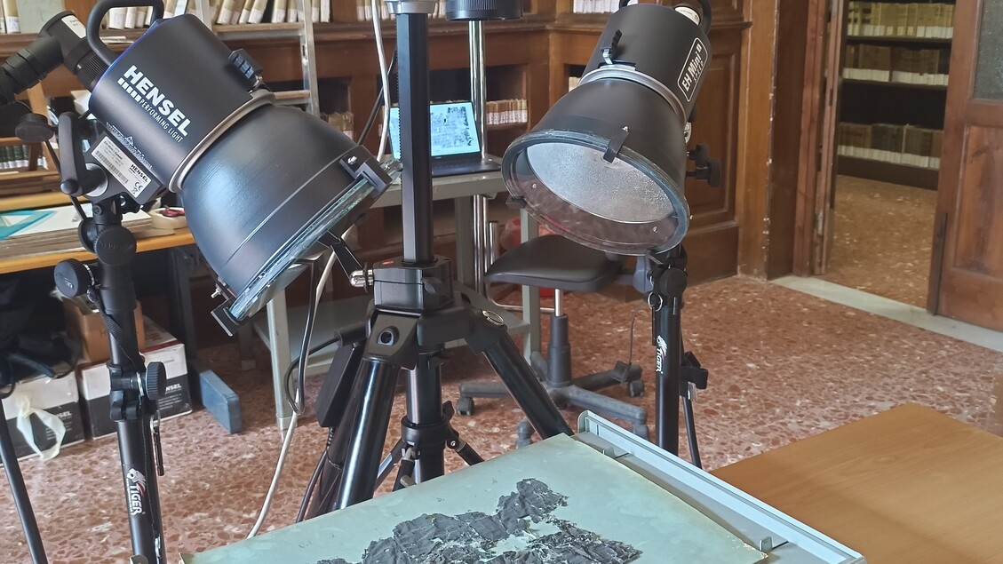 Kızılötesi ışıkla Herculaneum papirüslerinin yeni ayrıntıları ortaya çıkarıldı