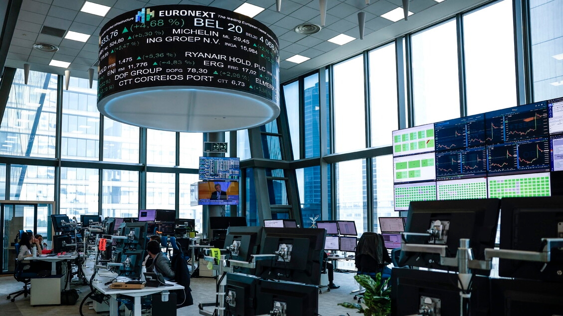 Borsa: Europa fiacca, effetto conti trimestrali, Milano -0,95%