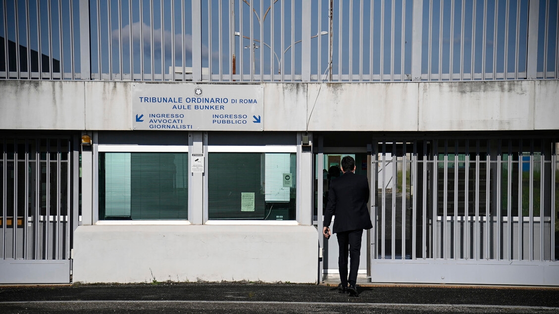 Fina (Pd) legge in Aula le parole di Alemanno in carcere: 'Qui si muore di caldo, ma la politica dorme con l'aria condizionata'