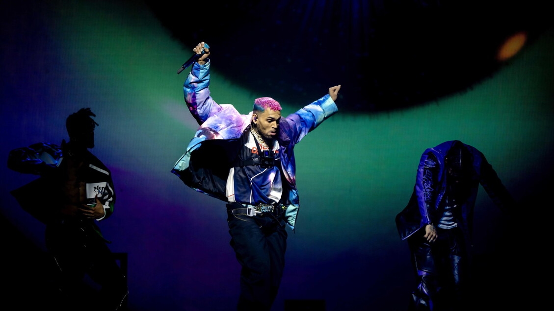 Chris Brown aangeklaagd voor zware mishandeling, proces vandaag