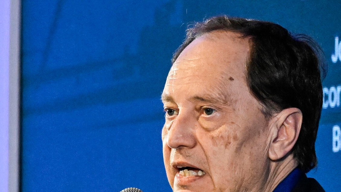 Ciriani: "El clima de las Brigadas Rojas". La campaña electoral se intensifica.