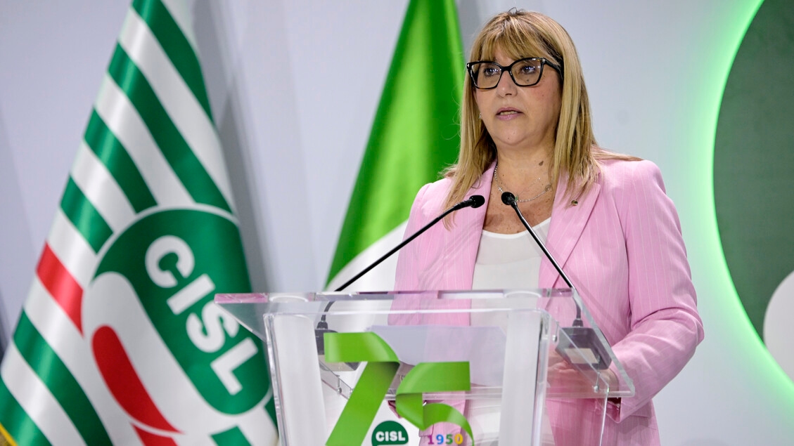 Fumarola au gouvernement : « Passons aux choses sérieuses avec ceux qui nous soutiennent. »