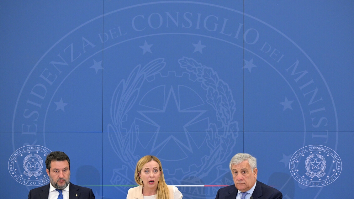 Majority summit approaching. The League relaunches its position on banks. Landini ready to strike.
