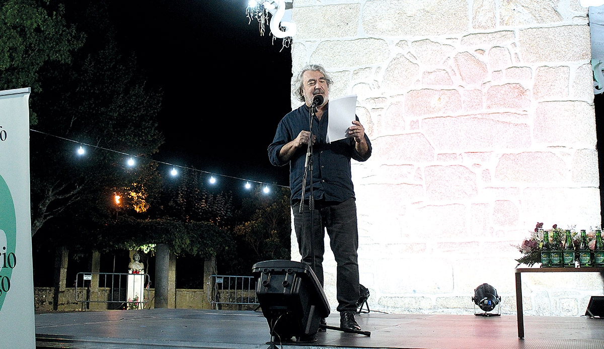 Vidagrafo paid tribute to mentor Paulo Santos