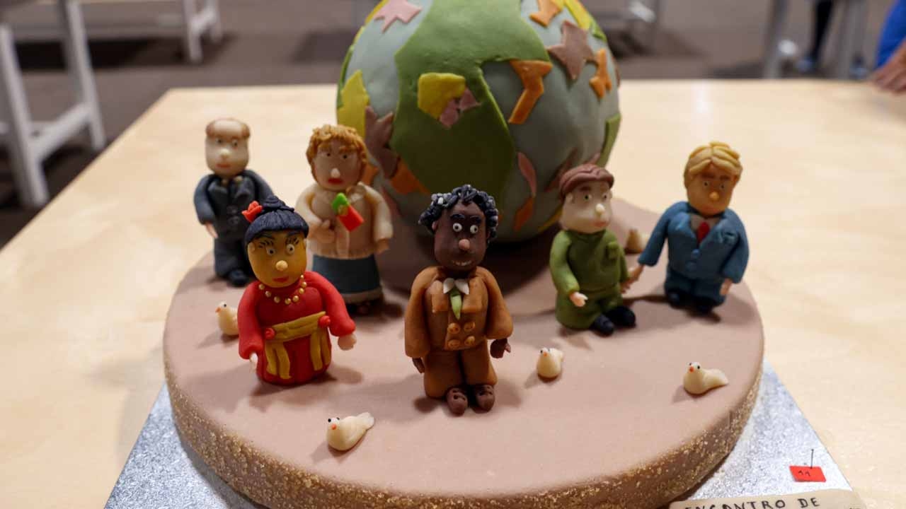 Tausende Besucher genossen regionale Süßigkeiten auf der Arte Doce Messe in Lagos
