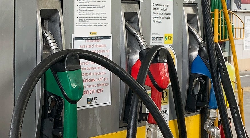El aumento de la mezcla de etanol en la gasolina entra en vigor este viernes
