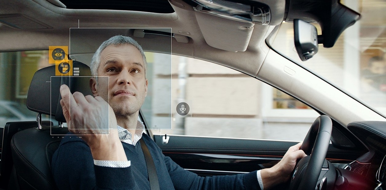 Come rendere la tua auto intelligente senza spendere una fortuna: quattro gadget per modernizzare tecnologia e sicurezza