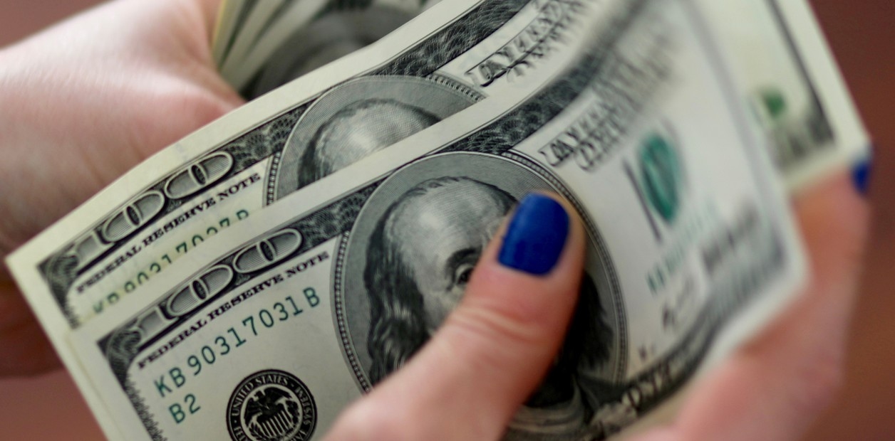 Blue Dollar Today: How Much Is It Trading This Monday, July 7?