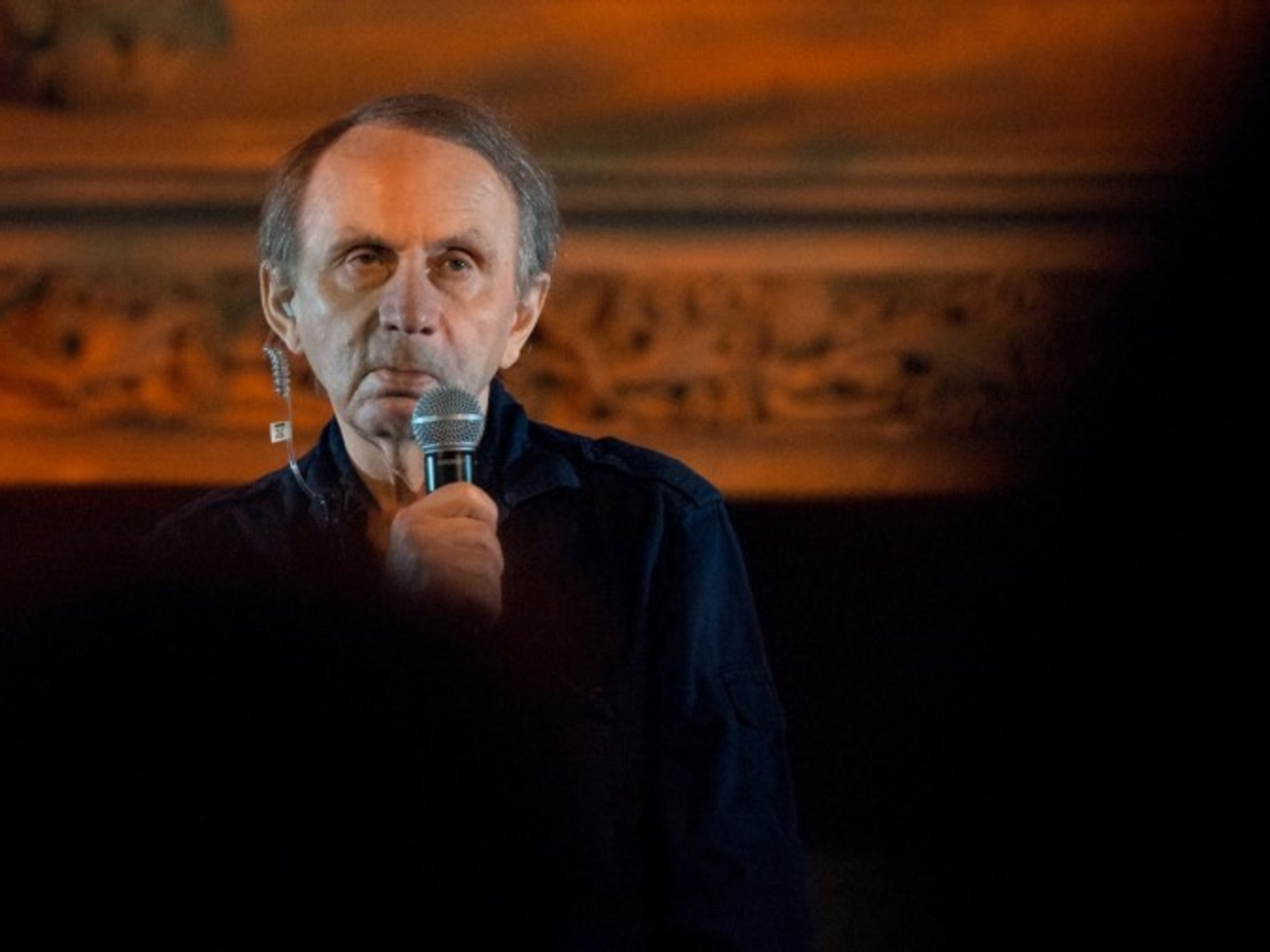 Michel Houellebecq mit Clarín: „Die Kettensäge hat uns in Frankreich sehr gut gefallen.“