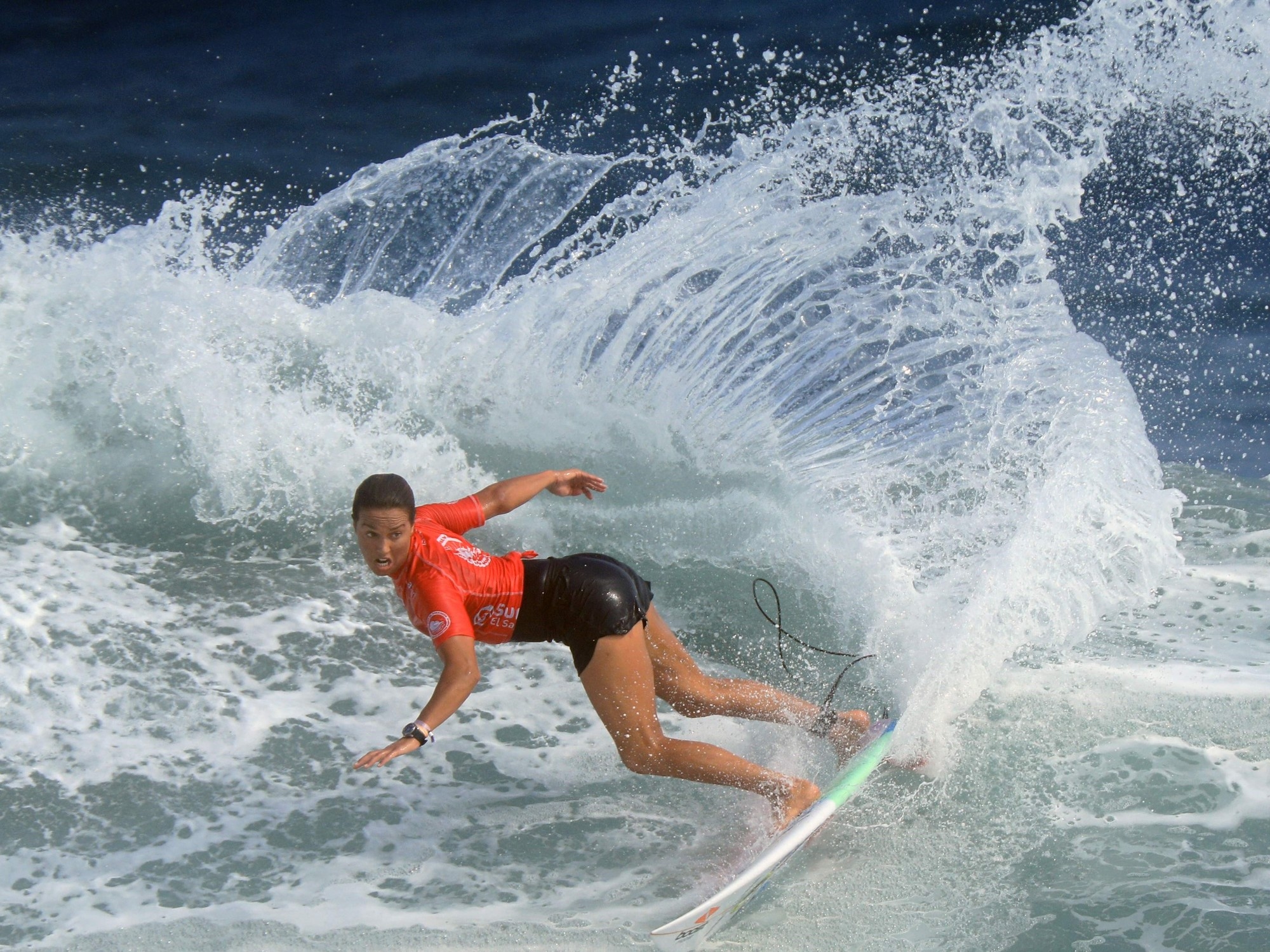 El valor de las olas: el destino que apostó al surf y tiene cada vez más turistas