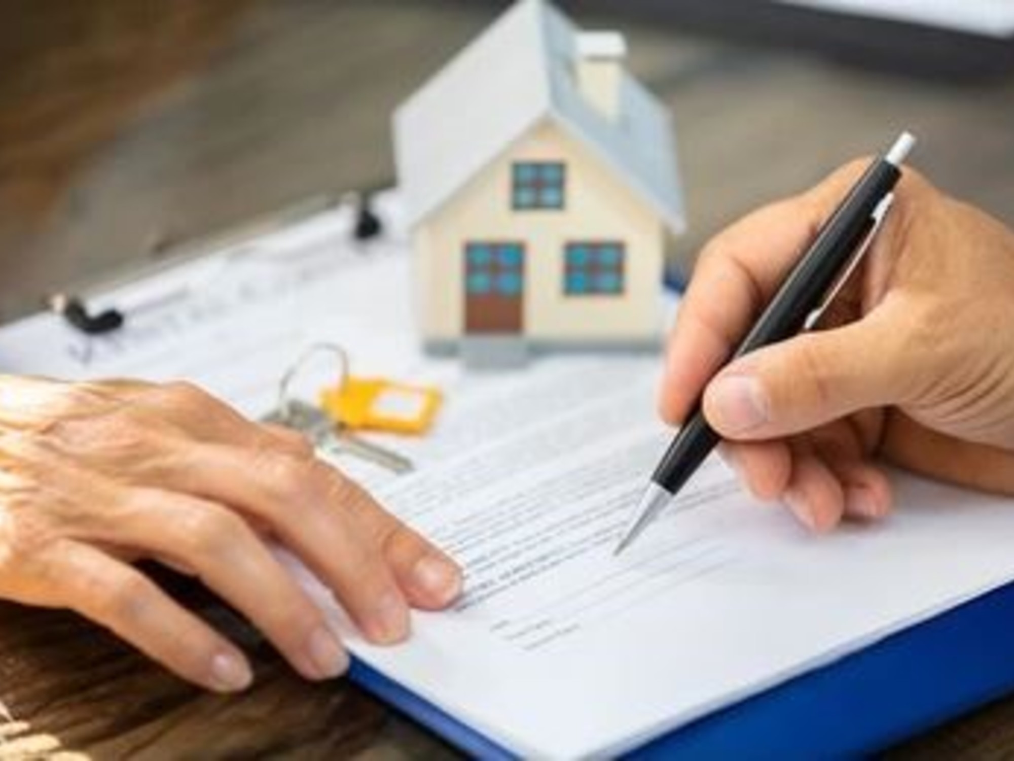 Vertraagt ​​de hypotheekmarkt? Banken scherpen de voorwaarden aan en de rentes stijgen tot 15% boven de inflatie.