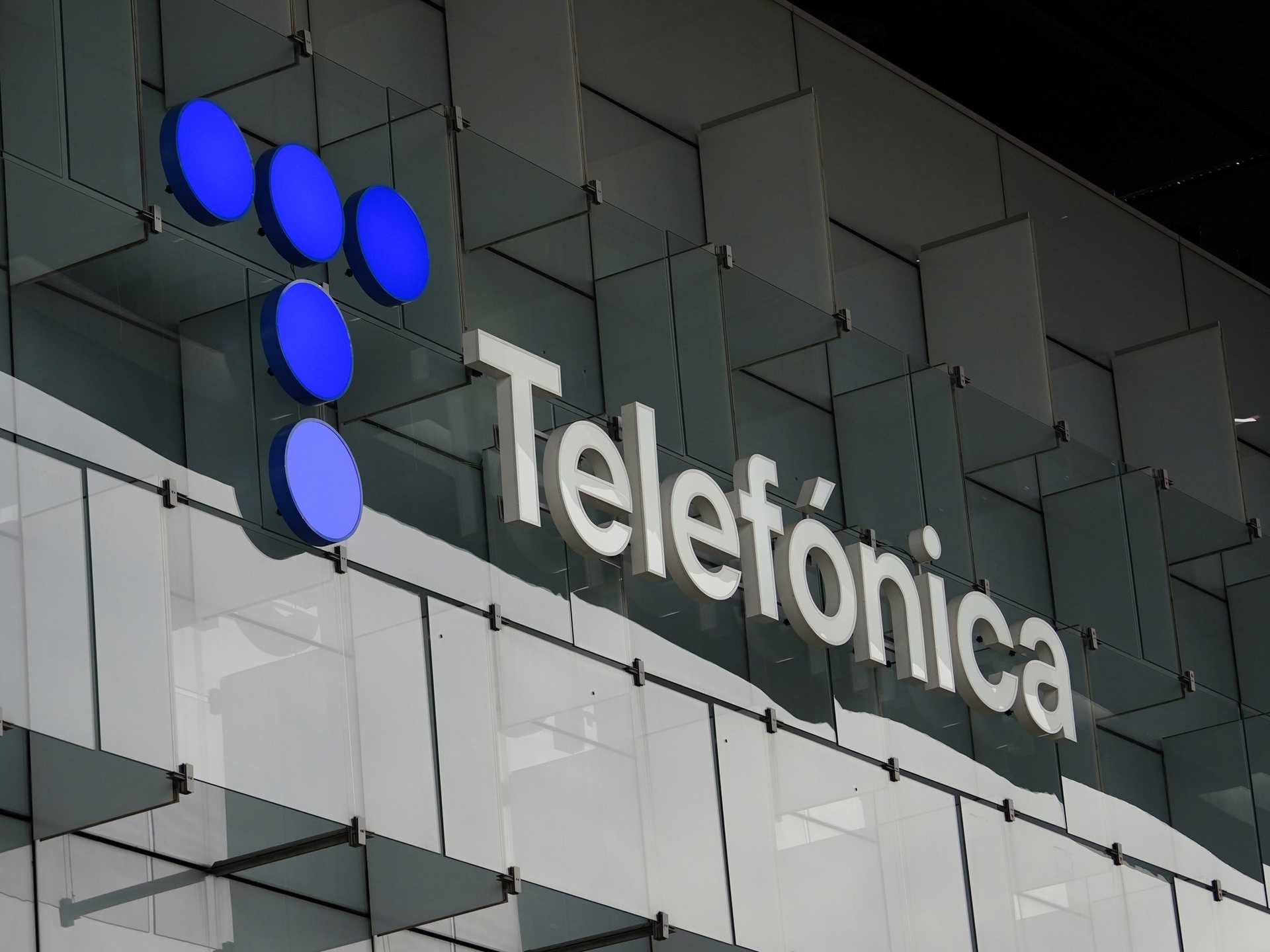 Con un investimento di 1,245 milioni di dollari, Telecom ha acquistato Telefónica de Argentina