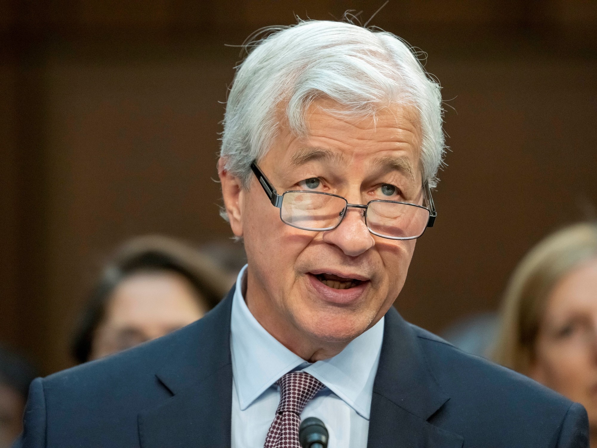 JP Morgan setzt auf ein gemeinsames Vorgehen Chinas und der USA.