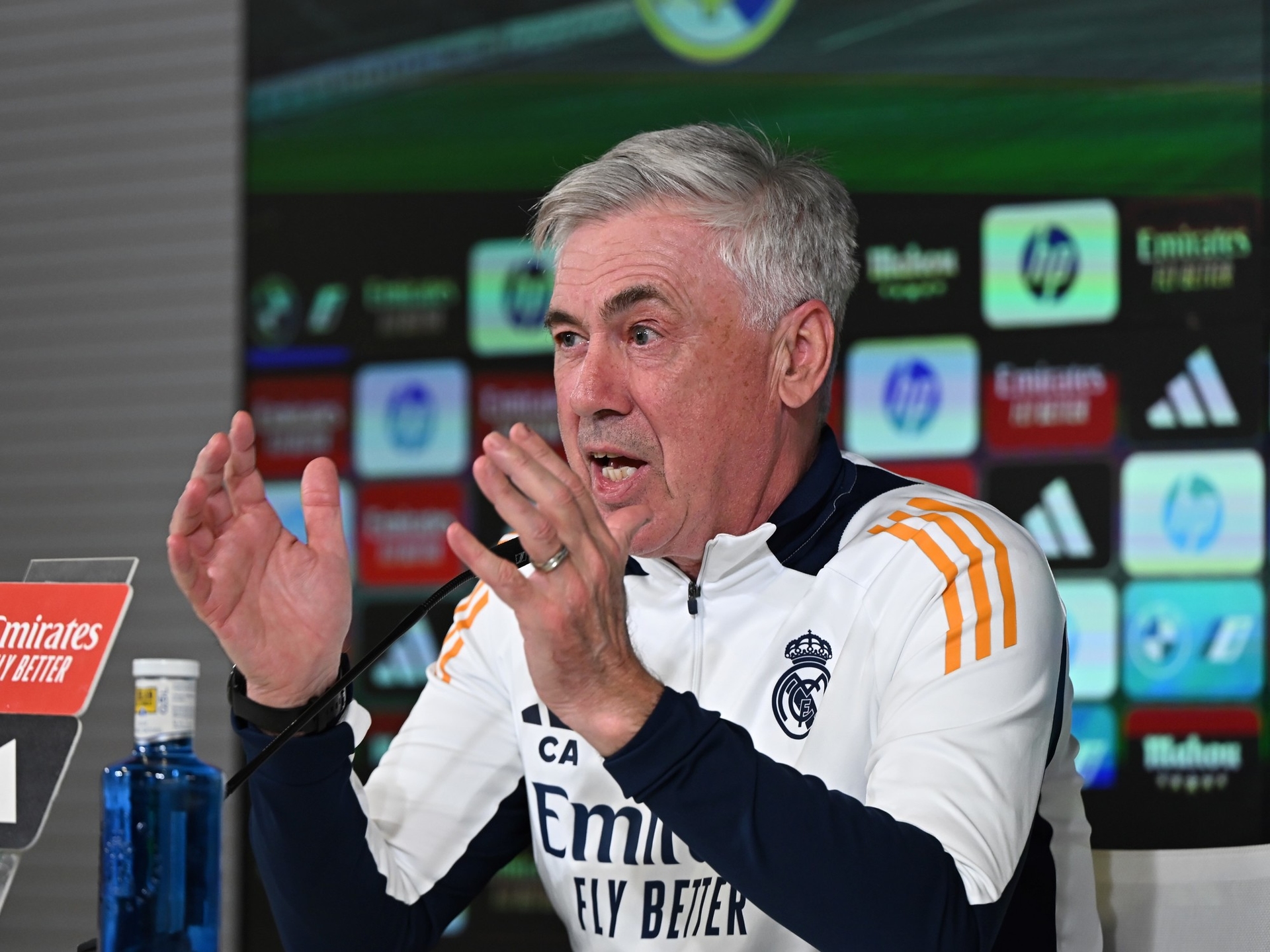 Ancelotti ile İspanya Ligi Başkanı arasında hakemlik konusunda çıkan yeni sert tartışma: "Sizi bunun için kullanmaları utanç verici..."