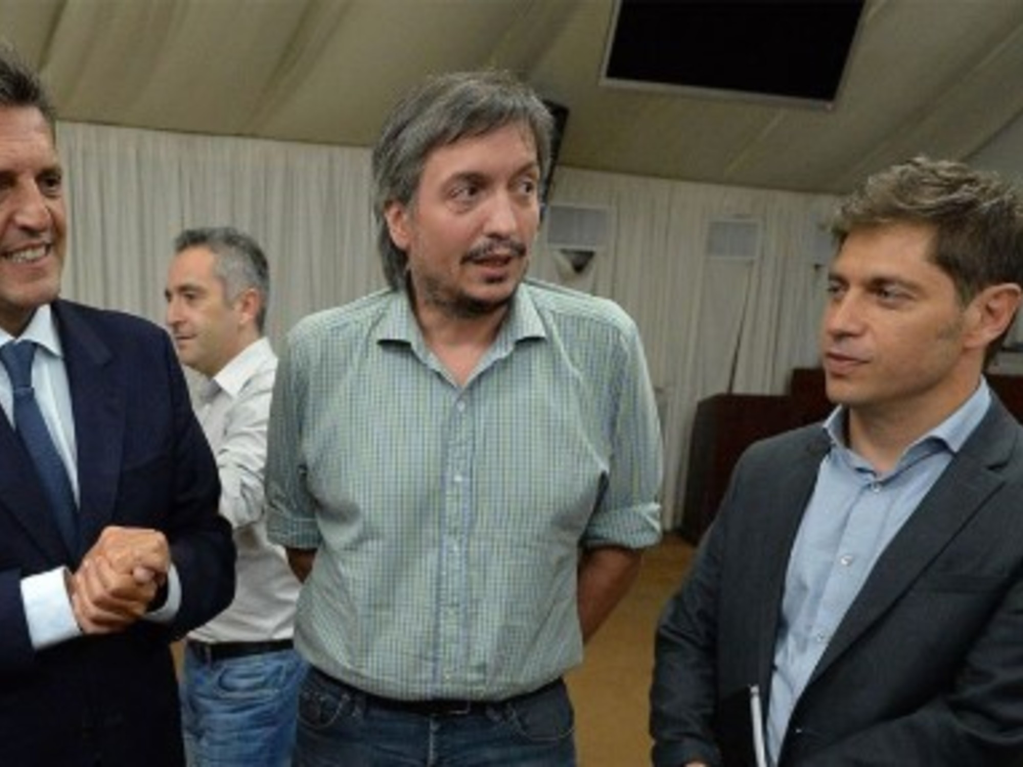 Cristina monopolizza la leadership peronista: le possibilità di Máximo aumentano, Massa si dimette e Kicillof non oppone resistenza.